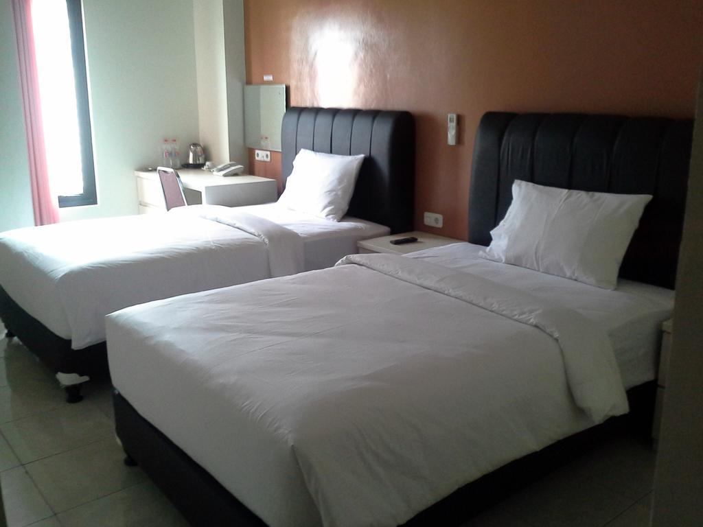 Asoka Inn Bandung Exterior foto